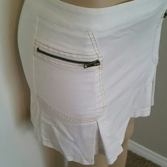 Vintage White zipper mini skirt - Picture 2 of 4